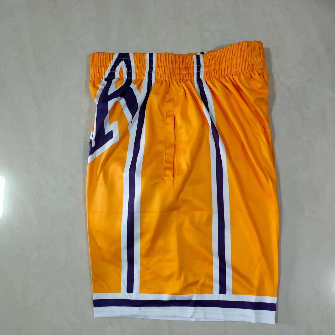 LOS ANGELES LAKERS YELLOW SHORTS