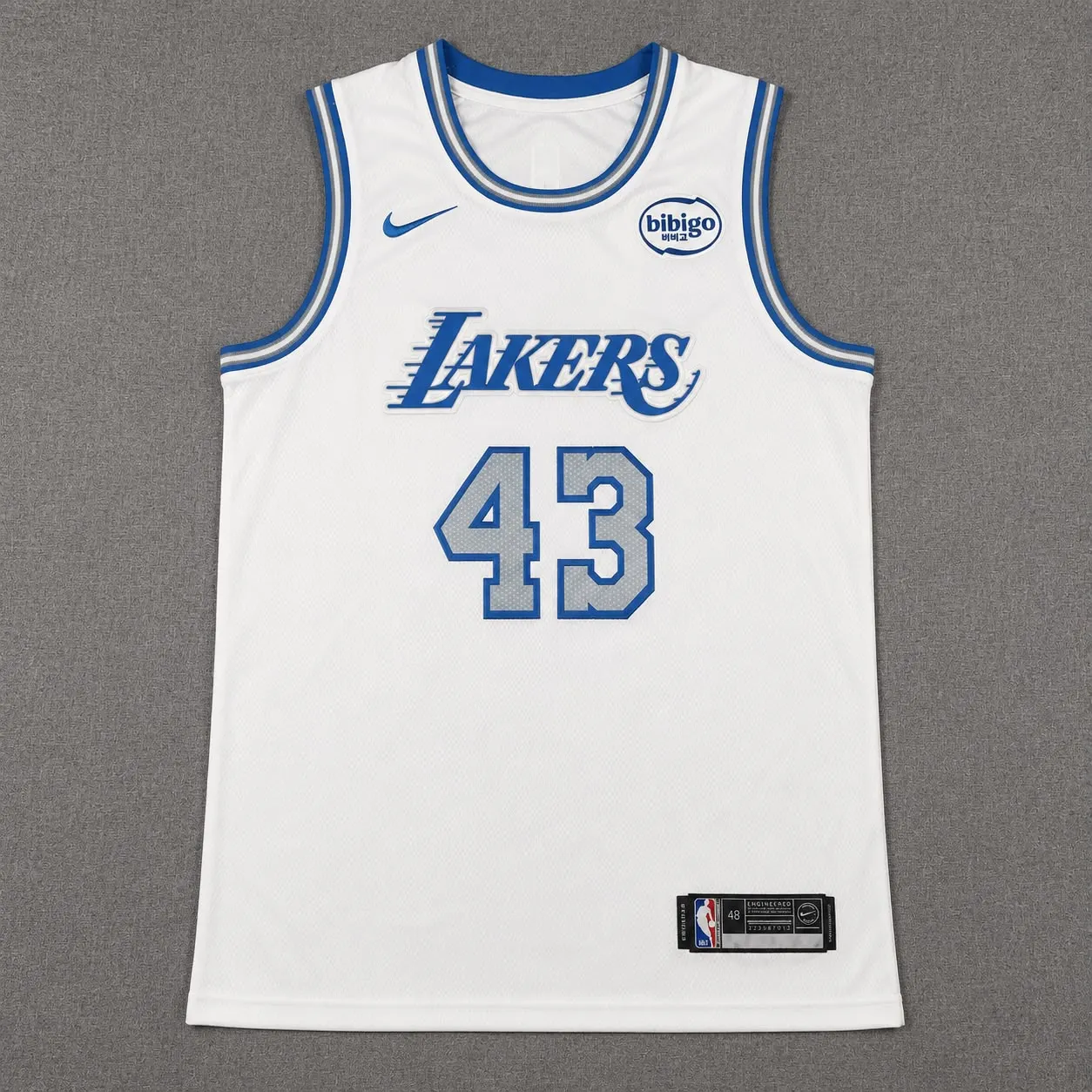 LOS ANGELES LAKERS CAMERON CARR WHITE JERSEY