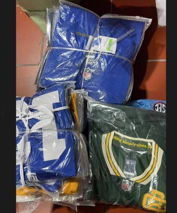 Cruxchristi warehouse: jerseys bagged and packed before shipping