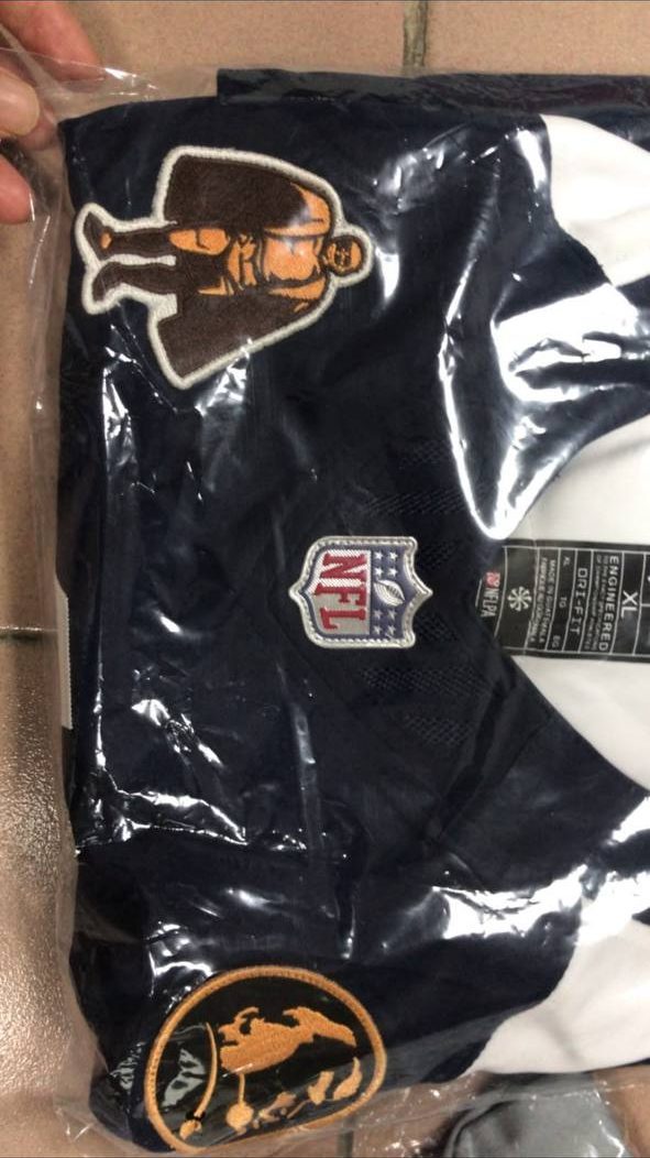 Cruxchristi warehouse: jerseys bagged and packed before shipping
