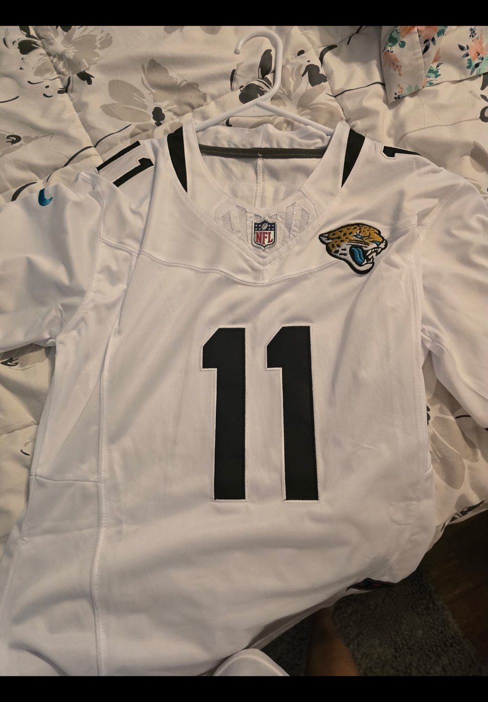Photo sent by a Cruxchristi customer after their jersey arrived